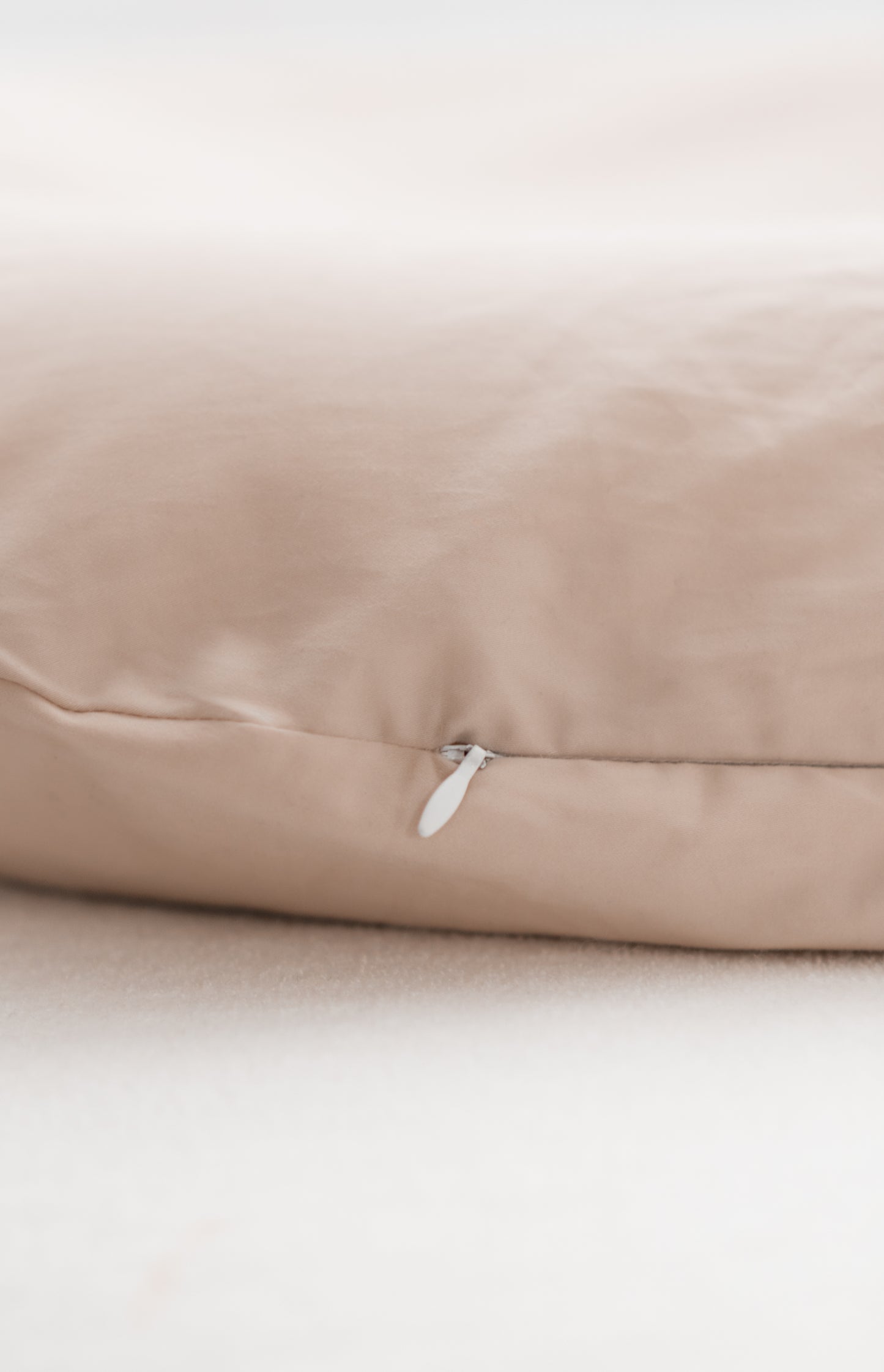 The Nurture Lounger & Free Cover