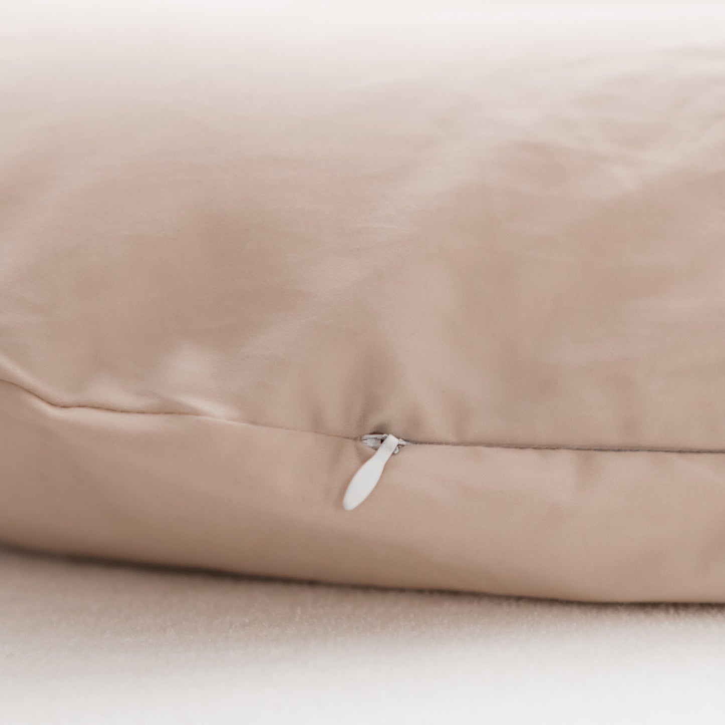 The Nurture Lounger & Free Cover